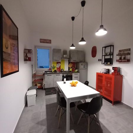 Lo Scorcio Della Neapolis Accogliente Appartamento Pressi Parco Neapolis 锡拉库扎 外观 照片