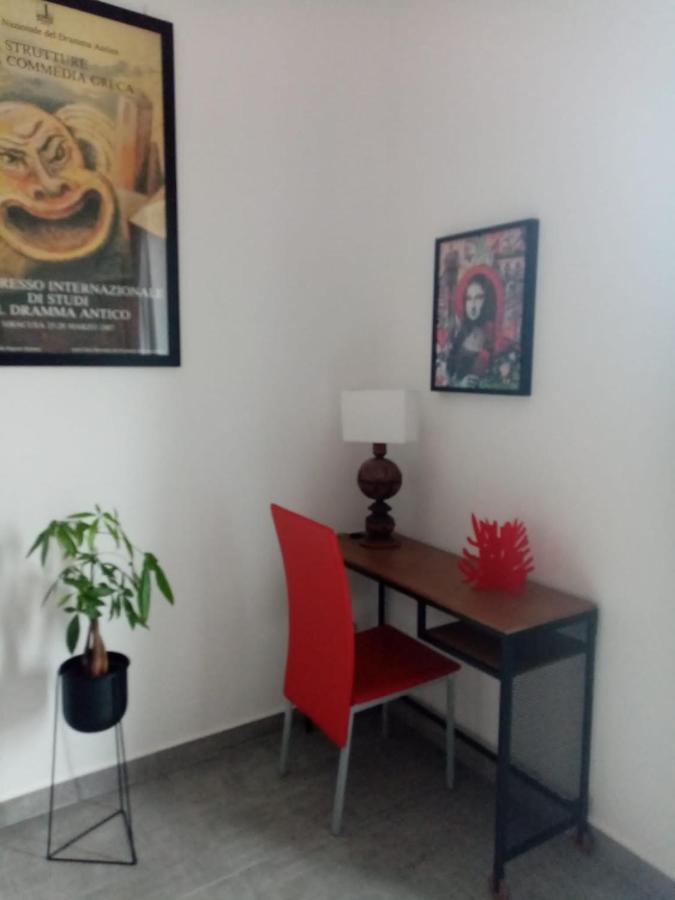 Lo Scorcio Della Neapolis Accogliente Appartamento Pressi Parco Neapolis 锡拉库扎 外观 照片